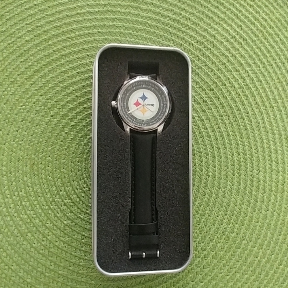 NFL Great Super Bowl Watch in Tin